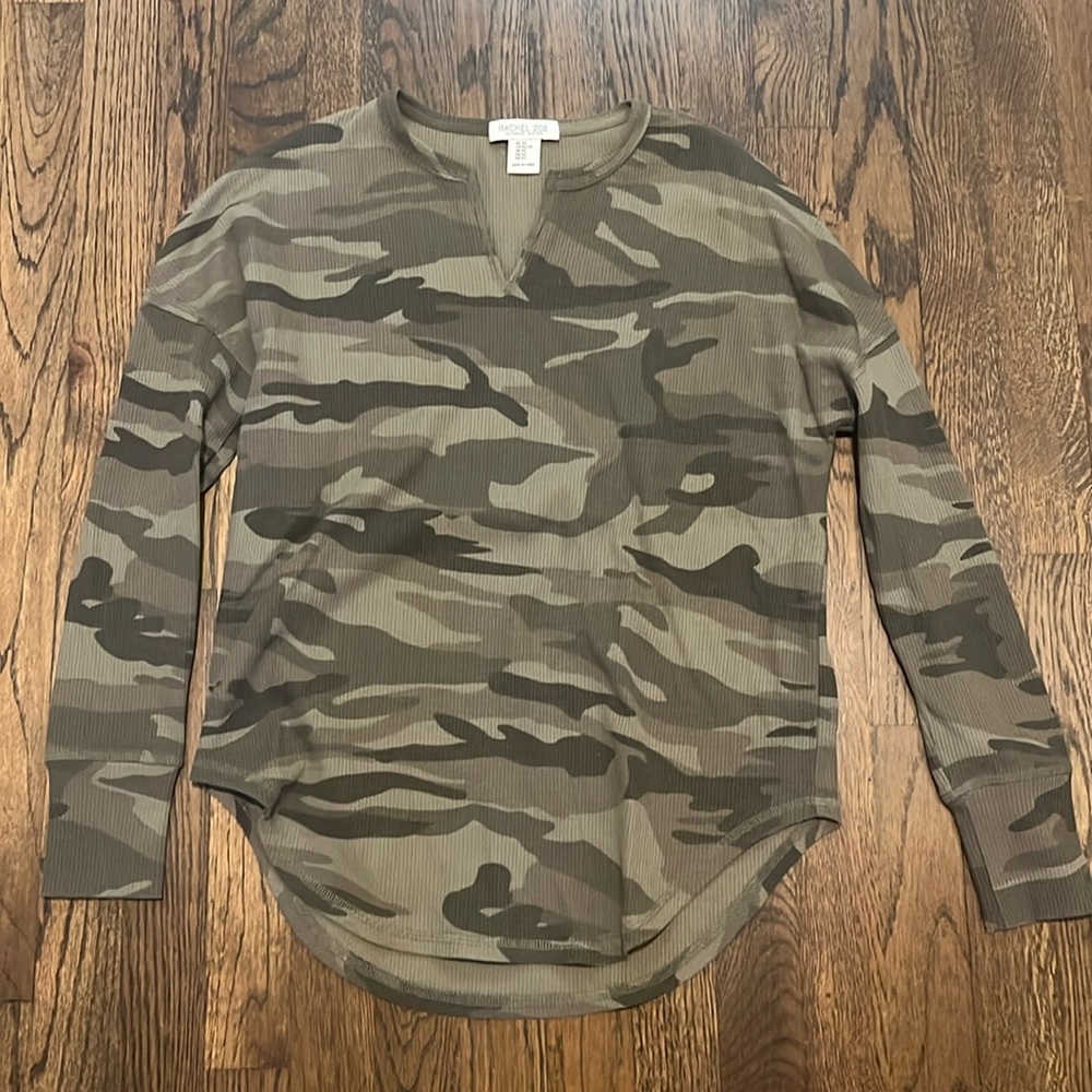 Women’s long sleeve shirt